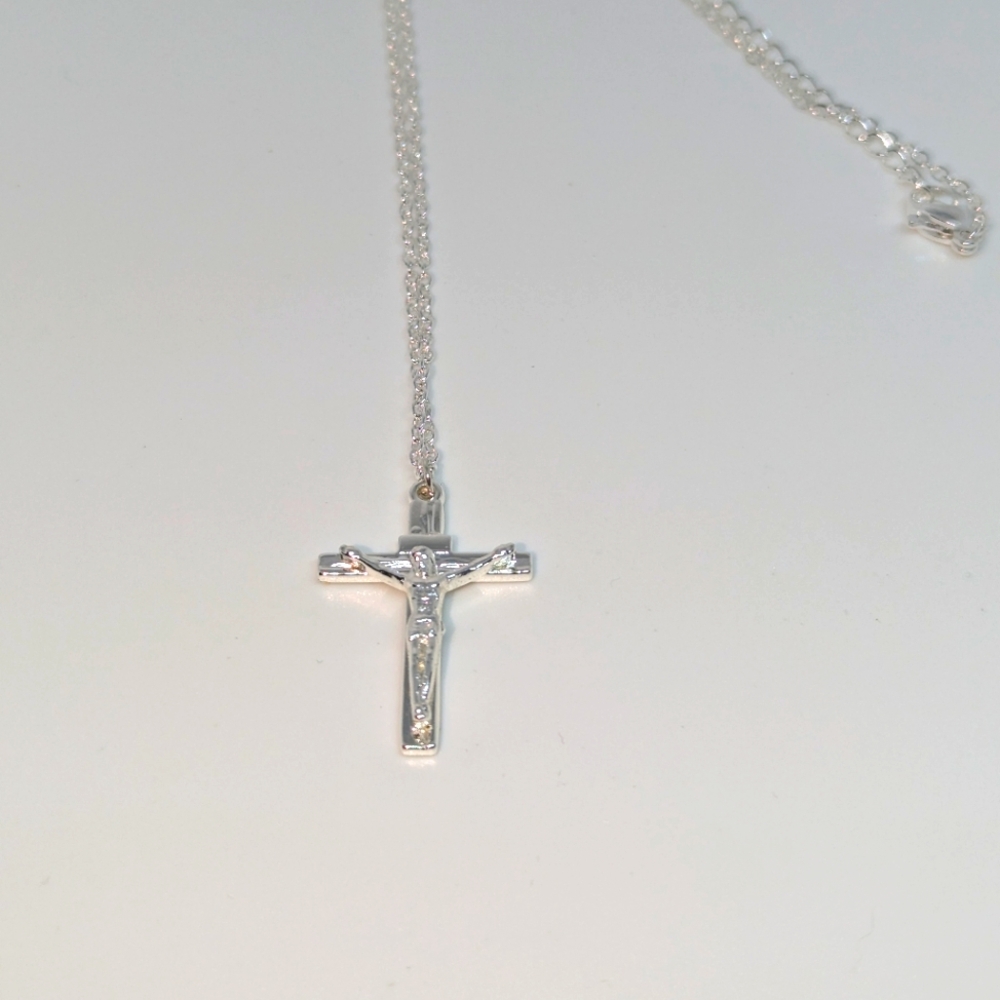 Silver Tone Crucifix  Necklace.